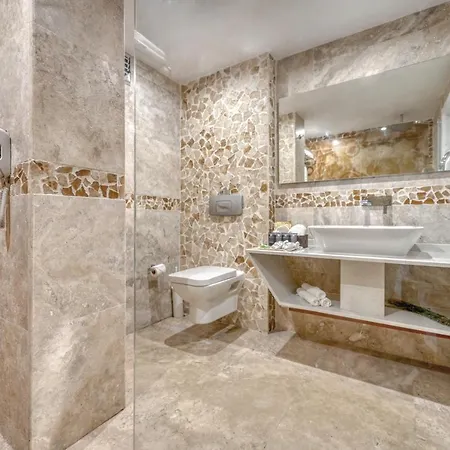 Hotel Peninsula Gardens (adults Only)