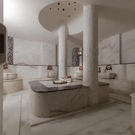 Peninsula Gardens (adults Only) * 카스