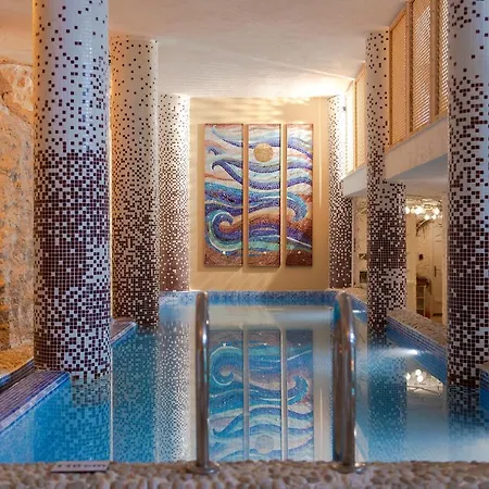 Peninsula Gardens (adults Only) *