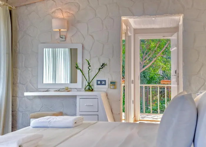 ホテル Peninsula Gardens (adults Only) *