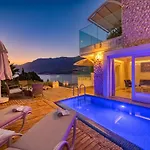 Peninsula Gardens (adults Only) Hotel